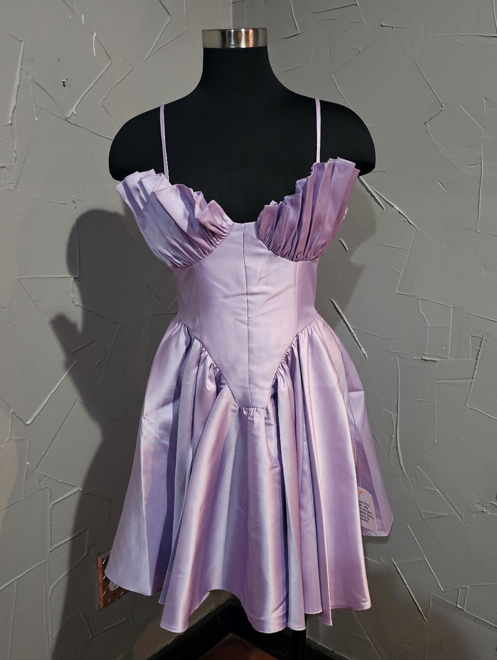 Evening Event Dress Or Date Night Dress Elegant Lilac Beautiful Dress - Size 4
